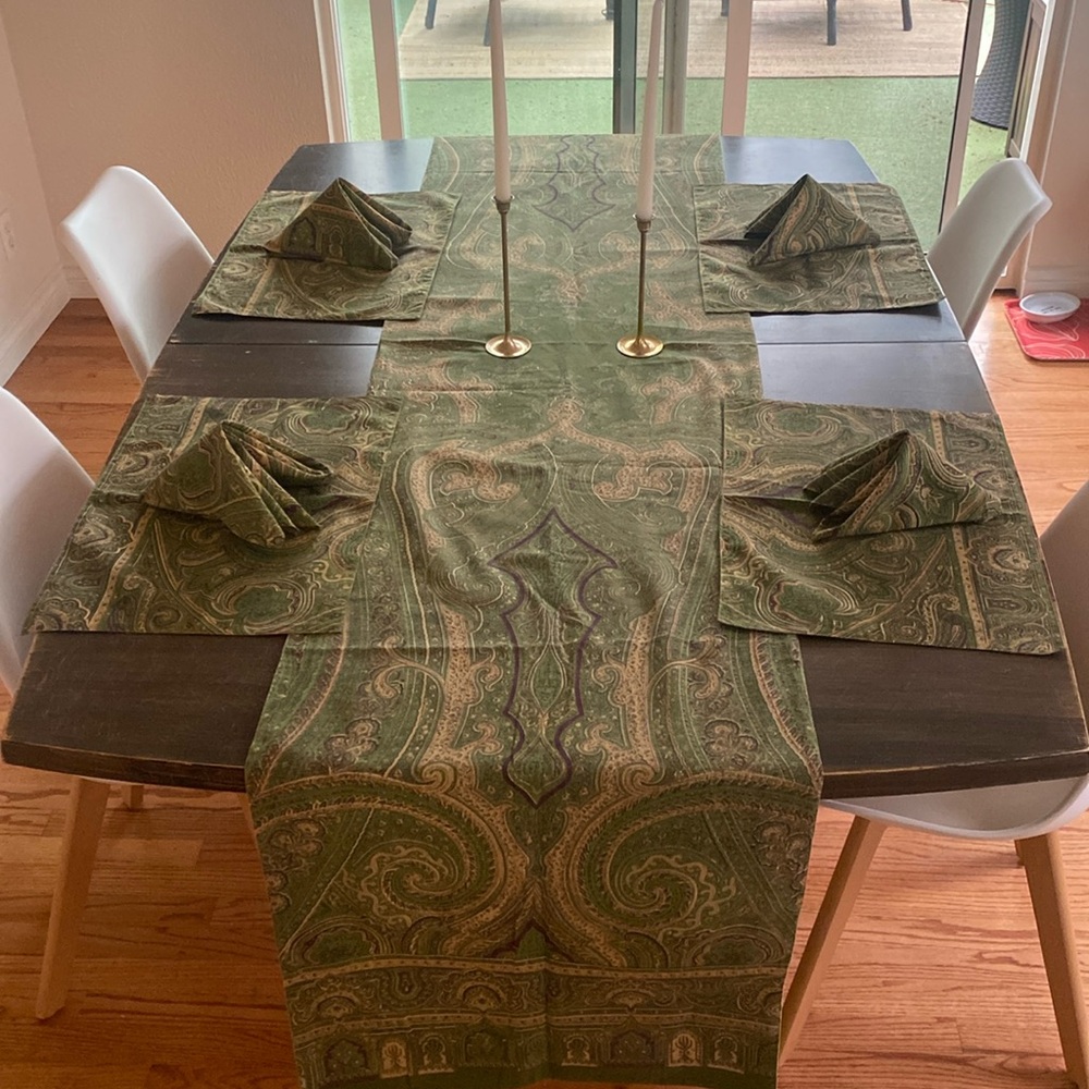 Pottery Barn Paisley Linen Green Gold Cotton set of twelve 1396662